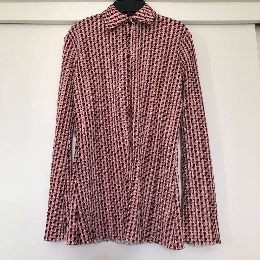 Pink Geometric Long-Sleeve Button-Up Shirt